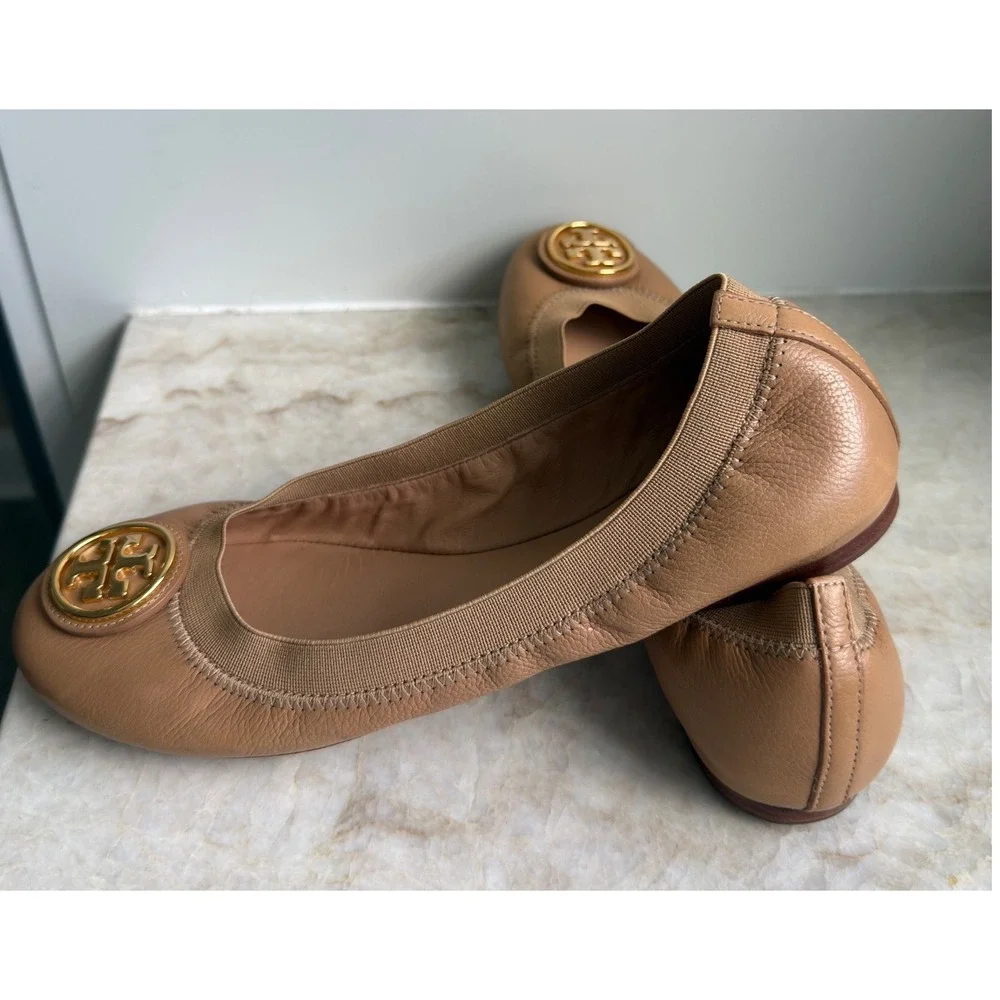 Tory Burch Caroline Beige Leather Elastic‎ Logo Ballet Flats Size 8.5